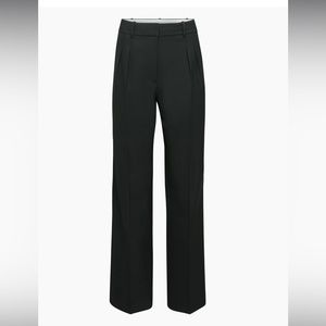 Brand New Aritzia Effortless Pants - size 0